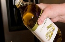 Consumo de azeite de oliva diminui risco de morte por qualquer doença