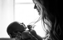 Estudo encontra altas taxas de trauma para mães e bebês de fórceps e partos a vácuo
