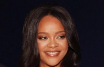 Um compilado de momentos da Rihanna mentindo sobre novo álbum