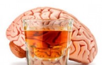 Álcool é mais prejudicial ao cérebro do que maconha