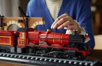 Hogwarts Express chega em LEGO