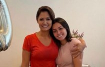 Conheça a filha da primeira-dama Michelle Bolsonaro e enteada do presidente