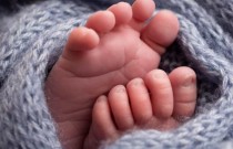 Milagre: Mulher dá à luz filho que médicos acreditavam estar morto