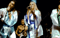 O maior tributo ABBA das Américas desembarca em BH