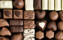 Os benefícios e precauções de comer chocolate no café da manhã