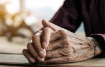 Mais de 5 mil denúncias de agressões a idosos são registradas no país em outubro