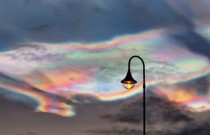 “Nuvens arco-íris” extremamente raras são vistas sobre o Ártico durante três dias