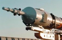 Como é a arma nuclear espacial que a Rússia estaria construindo?