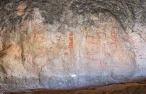 Arte rupestre em caverna argentina pode ter transmitido informações por 100 gerações