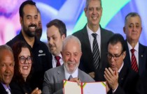 Lula assina projeto que regula atividade de motoristas de aplicativo