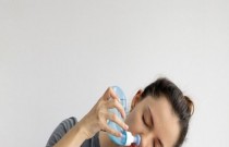 Lavagem nasal pode te salvar de problemas no outono; entenda