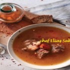 Sopa de carne com alho curtido, experimente!