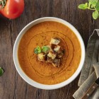 Sopa de tomate e pimentão