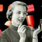 A história por trás da proibição do batom vermelho e outras invenções de maquiagem