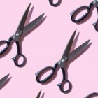 E o corte de cabelo que combina com todo mundo é …