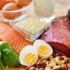 Seis formas de adicionar mais proteína às suas refeições