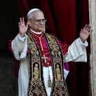 Leão XIV: O Primeiro Papa Americano e o Desafio de Guiar a Igreja em uma Era de Incertezas