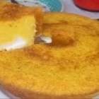 Delicioso bolo de fubá com requeijão, confira!
