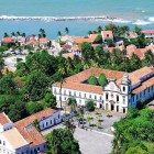 A Basílica e Mosteiro de São Bento são um complexo arquitetônico barroco