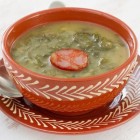Aprenda preparar um delicioso caldo verde tradicional