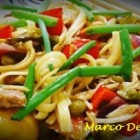 Yakissoba. Delicioso e saudável prato típico japonês, experimente!
