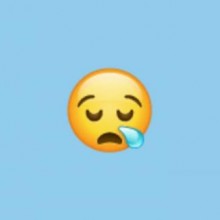 O verdadeiro significado do emoji de olhos fechados com lágrima