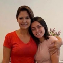 Conheça a filha da primeira-dama Michelle Bolsonaro e enteada do presidente