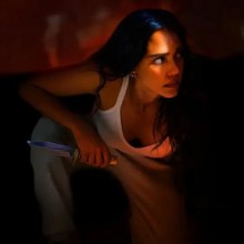 Alerta de Risco: Ação com Jessica Alba ganha trailer