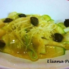 Carpaccio de abobrinha para entrada ou aperitivo, experimente!