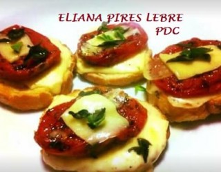 Tomate seco. Delicioso coringa na geladeira, confira!