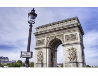 Arco do Triunfo - Uma das atrações mais lindas de Paris