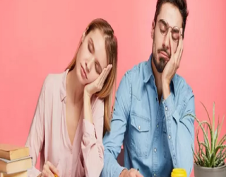 Acorda cansado? 7 causas que podem estar por trás disso