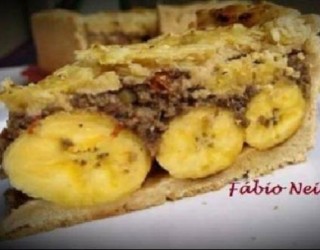 Torta de carne moída com banana da terra, confira!