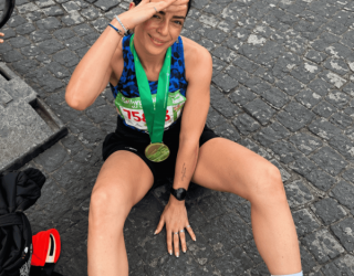 Ela quase morreu durante uma corrida após comer uma maçã: entenda a rara alergia