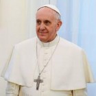 Papa Francisco pede 'sacrifício' e passa a cobrar aluguel de cardeais no Vaticano