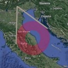 Estranho anel vermelho gigante pisca no céu da Itália; o que é?