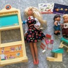 Especialistas alarmados com Barbies gratuitas dadas às escolas primárias do Reino Unido
