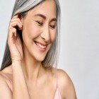 Envelhecimento: conheça cuidados indispensáveis com a pele