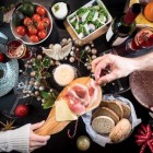 7 dicas de nutricionistas para cortar calorias durante as férias