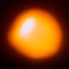 Superfície da Betelgeuse pode ter criado ilusão que confundiu os astrônomos