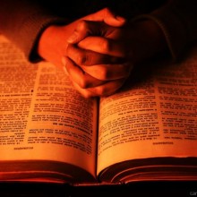 Você acredita que a Bíblia tem livros mediúnicos ou espíritas?