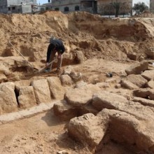 Construtores encontram cemitério romano de 2.000 anos em Gaza