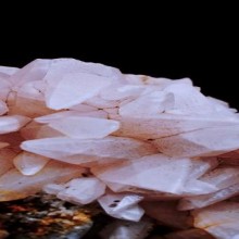Pedras preciosas: o quartzo diamante de leite