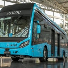 Primeiro ônibus elétrico da Mercedes no Brasil, eO500U começa a ser entregue