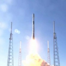 Outro foguete Falcon 9 da SpaceX chega ao número recorde de 12 lançamentos