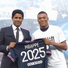 Mbappé renova com o PSG