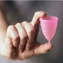 O que é coletor menstrual? - como usar - prós e contras - como limpar