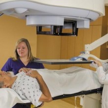 A escolha do melhor tratamento para câncer de próstata: cirurgia ou radioterapia?