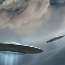 E se os OVNIs forem naves vindas do futuro pilotadas por humanos?