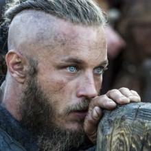 Vikings: Quanto Travis Fimmel ganhou para interpretar o personagem Ragnar Lothbrok?